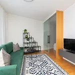 Hilltop - Centre Foorum تالين