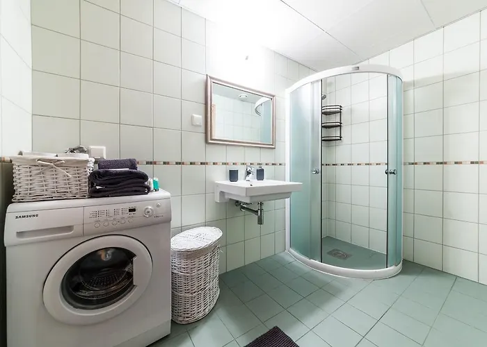 Hilltop Apartments - City Centre Foorum Apartman