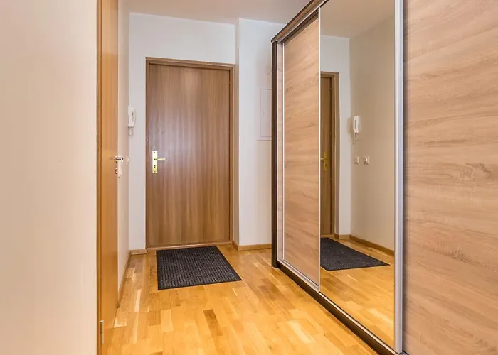 Hilltop Apartments - City Centre Foorum * Таллин