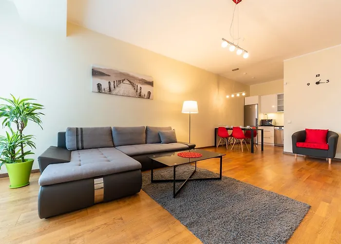 Апартаменты Hilltop Apartments - City Centre Foorum *