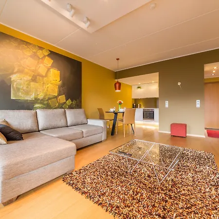 Hilltop Apartments - City Centre Foorum Apartman