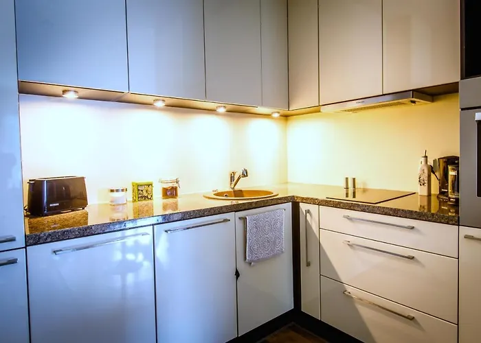 Hilltop Apartments - City Centre Foorum Apartman