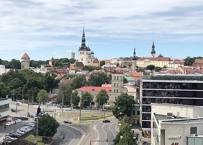 Hilltop Apartments - City Centre Foorum Apartman *