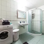 Hilltop - Centre Foorum Appartement